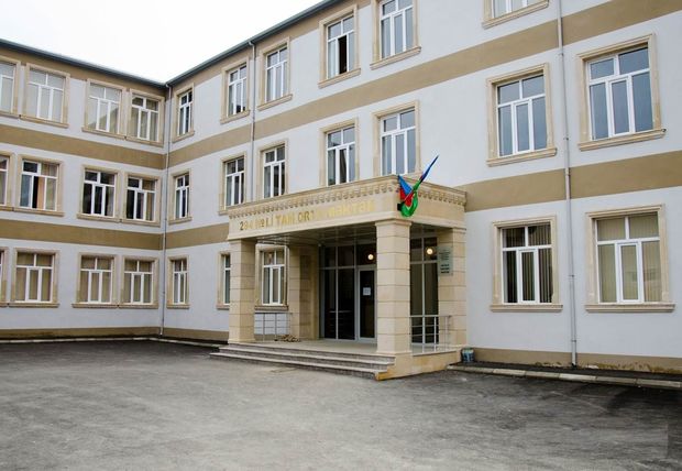 Azərbaycanda koronavirusa görə orta məktəblərdə kütləvi tədbirlər məhdudlaşdırıldı - FOTO