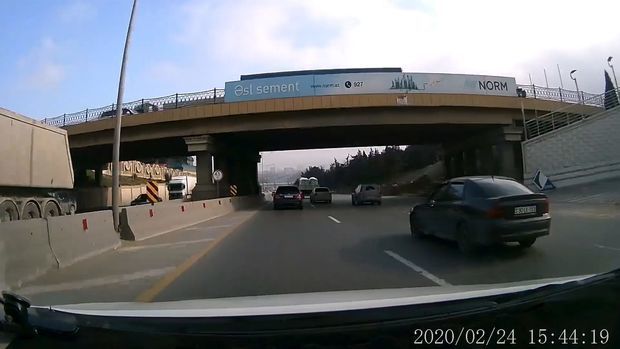 Водитель неоднократно нарушил ПДД на дороге Баку-Сумгайыт - ВИДЕО