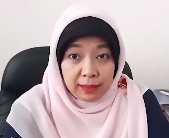 İndoneziyalı məmur: Kişilərlə bir hovuzda üzən qadın hamilə qala bilər