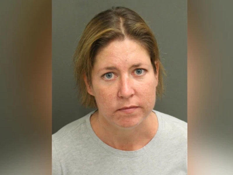 Çemodana girən 42 yaşlı kişi boğulub öldü - Gizlənqaç oynayırmış - FOTO