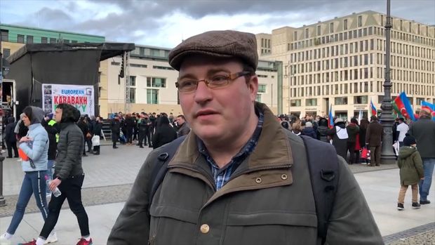 Alman publisist və tərcüməçi: “Avropa Xocalı ilə bağlı haqsızlıqları bilməlidir” - VİDEO