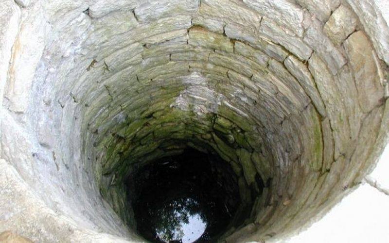 Xərçəngdən əziyyət çəkən qadın özünü quyuya atdı - Masallıda