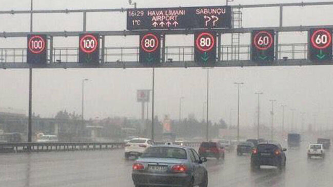 Bakıda magistrallarda sürət həddi endirildi