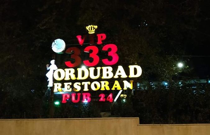 BAKI ŞOK OLAY: Bu kafedə norkomanlar açıq-aşkar belə iynə vururlar