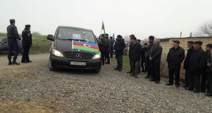 Тело солдата-шехида доставлено в родное село - ФОТО