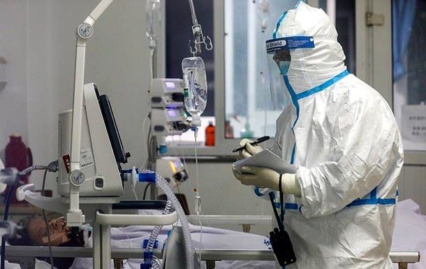 В Китае 101-летний старик одолел коронавирус