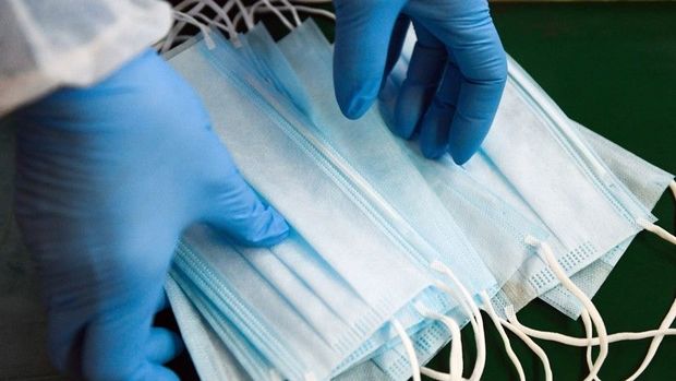 Facebook запретит рекламу медицинских масок