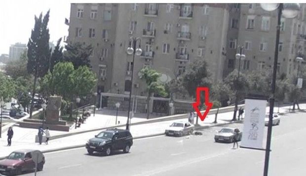 Bakıda sürücünü çaşdıran piyadanın vurulma görüntüləri - ANBAAN VİDEO