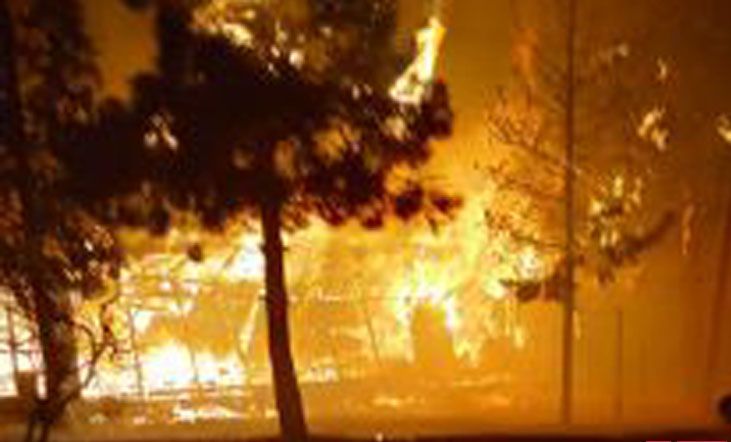 Mingəçevirdə məcburi köçkünlərin yaşadığı bina yandı - VİDEO