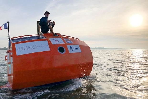 72-летний мужчина пересек Атлантический океан в бочке