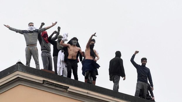 В Италии из-за коронавируса взбунтовались заключенные, есть жертвы