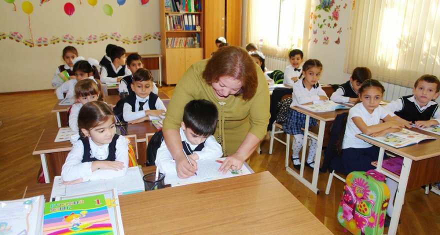 Сегодня стартует электронная регистрация для приема в первый класс