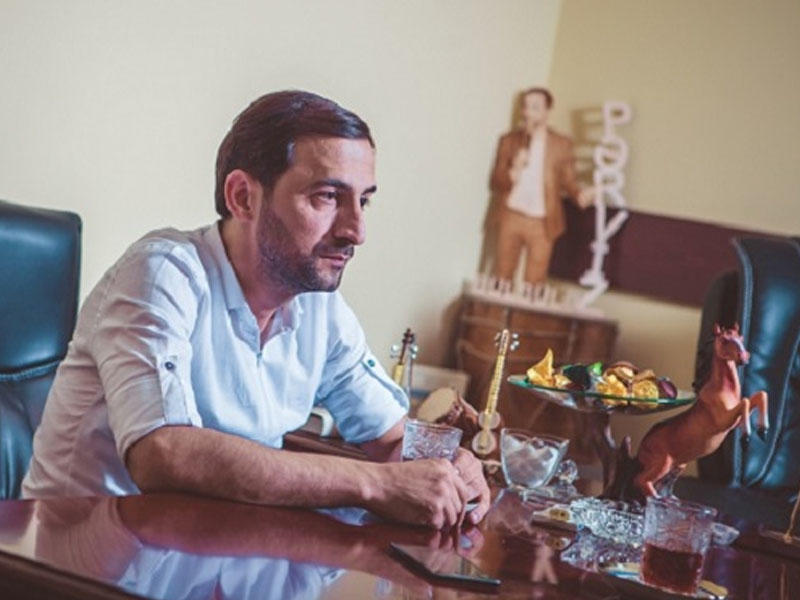 Pərviz Bülbülənin bu halı Barış Mançoya BƏNZƏDİLDİ - FOTO