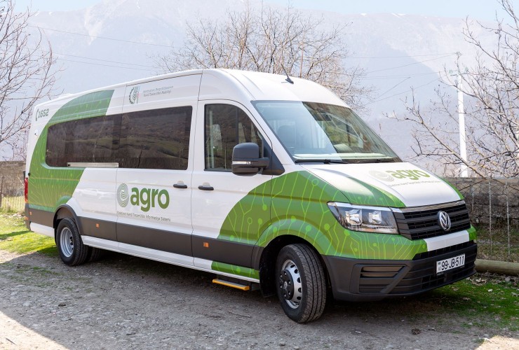 Kənd Təsərrüfatı Nazirliyinin mikroavtobusları bölgələrdə vətəndaşlara səyyar xidmət göstərməyə başlayıb