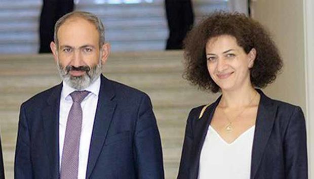 Никол Пашинян и Анна Акопян сдадут тест на коронавирус - ФОТО