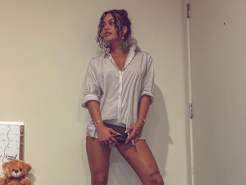 Koronavirusu ələ salan gəlin namizəd də bu virusa yoluxdu - FOTO