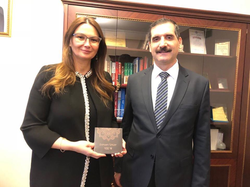 QƏNIRƏ PAŞAYEVA TÜRKIYƏ SƏFIRI ILƏ MÜZAKIRƏLƏR APARDI