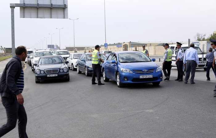 Bakıya girişlərdə postları qoyuldu: Sərnişinlər bir-bir yoxlanılacaq — VİDEO
