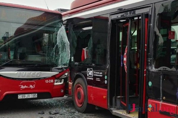 Avtovağzalda “Bakubus”ın avtobusları bir-birinə ÇIRPILDI