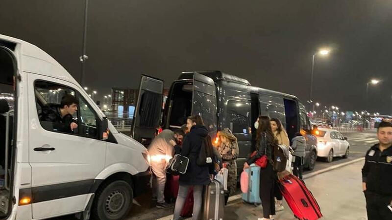 Azərbaycanlı tələbələr gecə saatlarında belə xilas edildi - AÇIQLAMA/VİDEO