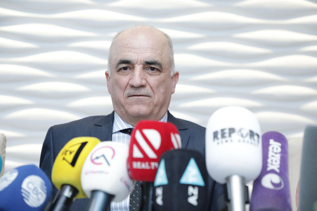 Baş infeksionist koronavirusun əsas əlamətlərini açıqladı