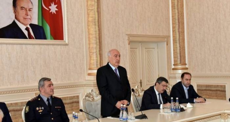 Sumqayıtın icra başçısı Əli Əsədovun qərarına məhəl qoymadı - Geniştərkibli iclas - FOTOLAR