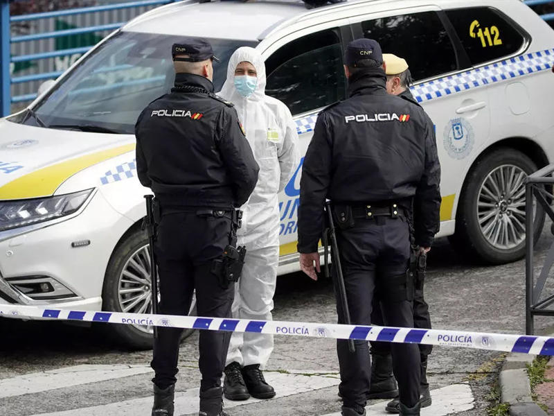 Qocalar evinə girən polis dəhşətə gəldi