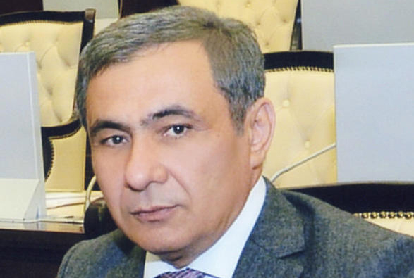 Millət vəkili: “Ailənizin sağlamlığı naminə evdə qalın”