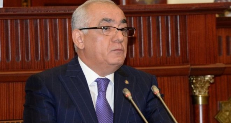 İş adamları Zakir Fərəcovdan Baş Nazir Əli Əsədova şikayət etdilər