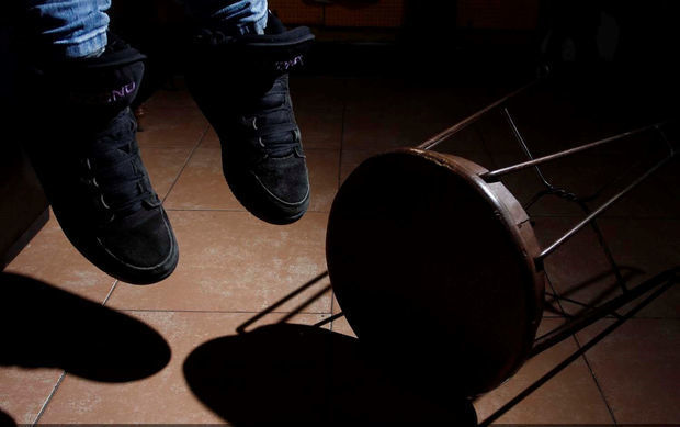 В Шеки работник хлебозавода покончил с собой