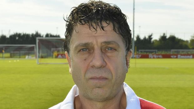 Futbol klubunun həkimi koronavirusa yoluxduqdan sonra intihar etdi