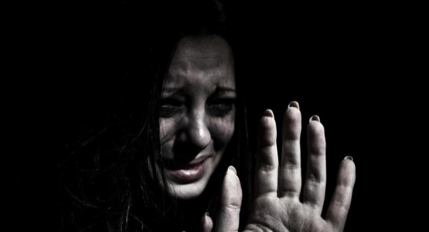 “Keçmiş yoldaşım mənə yataqda işgəncə verir, saçımdan tutub sürüyürdü, indi isə...” – Dəhşət doğuran oxucu məktubu