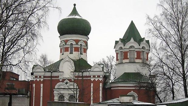 Kilsəni belə yandırmaq istədi - VİDEO