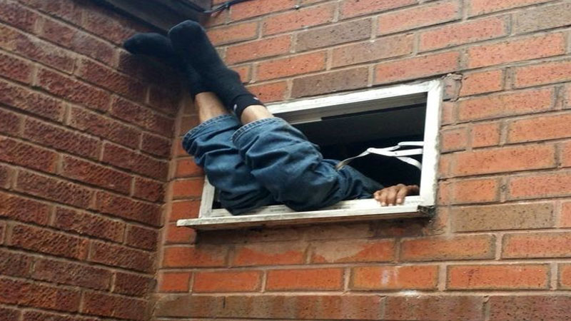 Bir gündə 20 oğurluq: Bakıda mağazanın pəncərəsindən 100 manatlıq ət oğurlandı