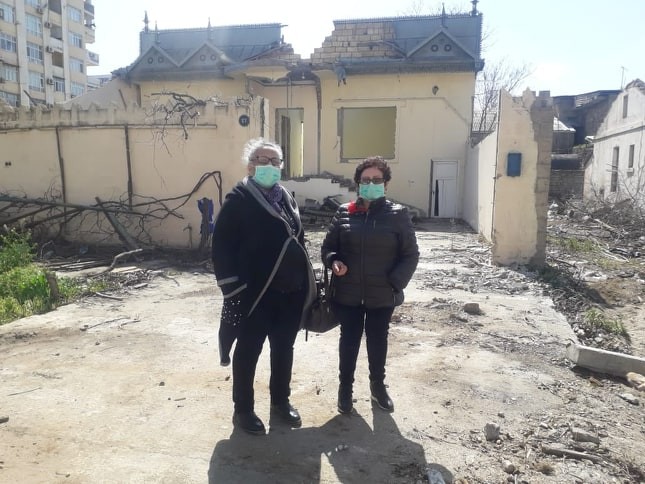 Evləri zorla əllərindən alınan Nərimanov rayon sakinləri prezidentə müraciət etdi - FOTOLAR