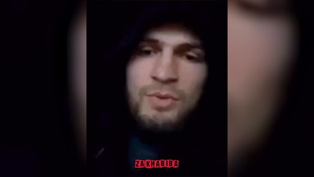 Həbib Nurməhəmmədov Toni Ferqyusona və azarkeşlərə istehzalı suallar ünvanladı - VİDEO