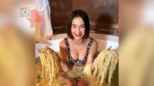 Бузова приняла ванну с лапшой, подключившись к челленджу Гусейна Гасанова - ВИДЕО