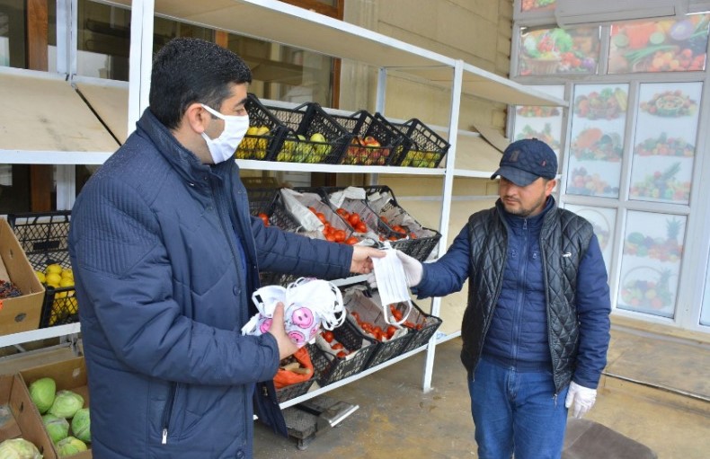Şamaxıda sakinlərə maska paylanılmasına başlanılıb - FOTOLAR