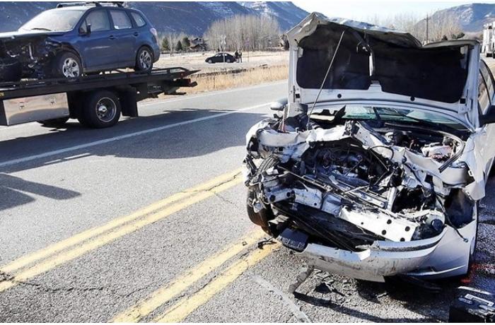 Şəmkirdə məktəb direktoru yol qəzasına düşdü, ölənlər var