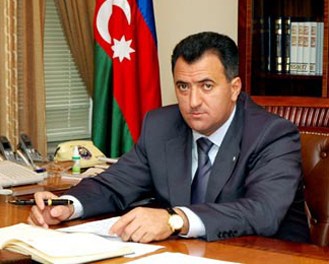 Nərimanov icra başçısının oğlu və kürəkəninin milyonlarla etdiyi rəqs – VİDEOLAR 