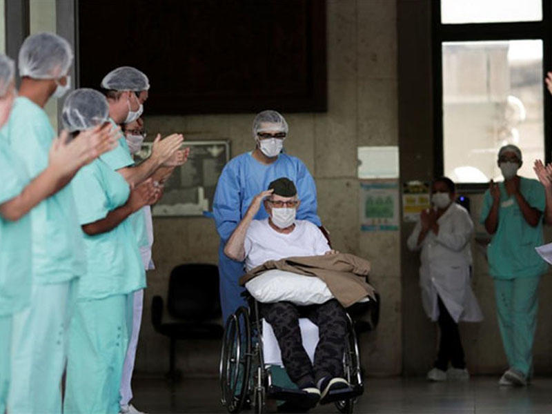 99 yaşlı veteran koronavirusdan sağaldı