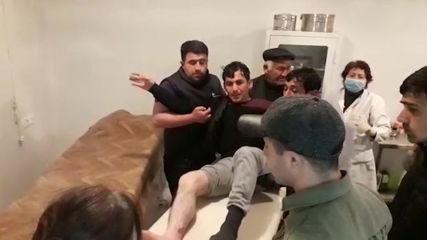 Azərbaycanda piyadanı vuran sürücü hadisə yerindən qaçıb - VİDEO