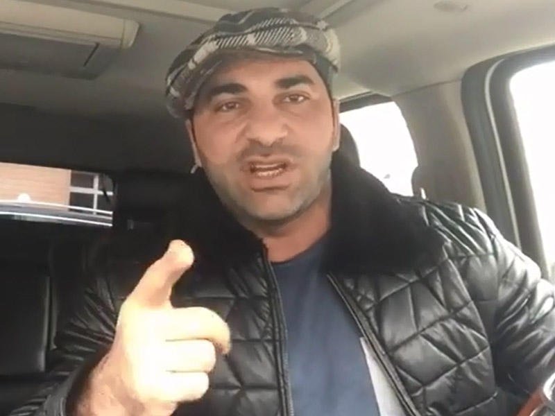 Yardıma gedən Kamil Zeynallıya hücum  oldu: Başına daş vurmaq istədilər +VİDEO