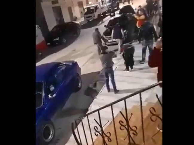 Koronavirusa görə sərbəst buraxılan məhkumu qohumu onun gəlişini qeyd edərkən bilmədən öldürdü - VİDEO