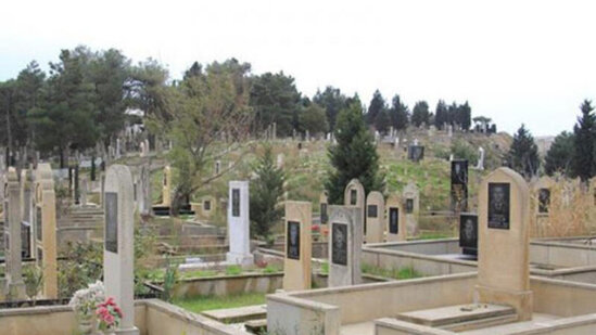 Azərbaycanda 9 yaşlı uşağın QEYRİ-ADİ ÖLÜMÜ - Qəbiristanlıqda oynayarkən...