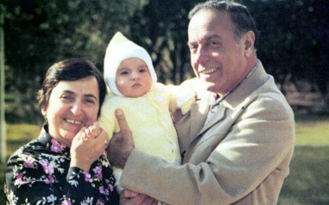 Zərifə Əliyevanın doğum günüdür