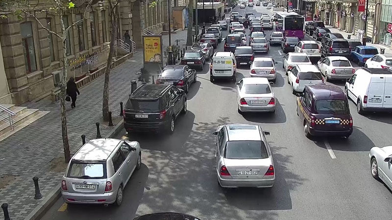 Mayın 1-dən bu sürücülər cərimələnəcək (RƏSMİ)