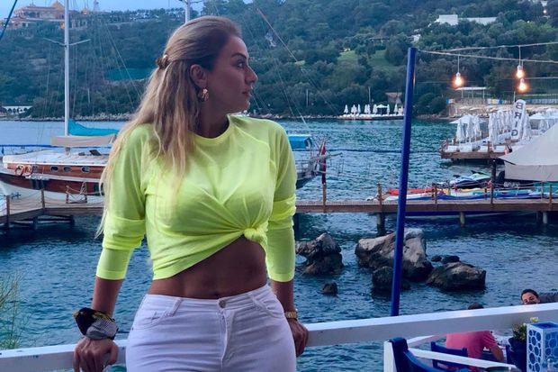 Rozadan etiraf: “Karantin dövründə ana oldum” - FOTO