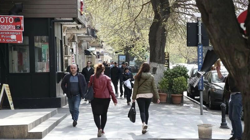 Rayon qeydiyyatında olanlar Bakıya qayıda biləcək - Karantinin yumşaldılma planı