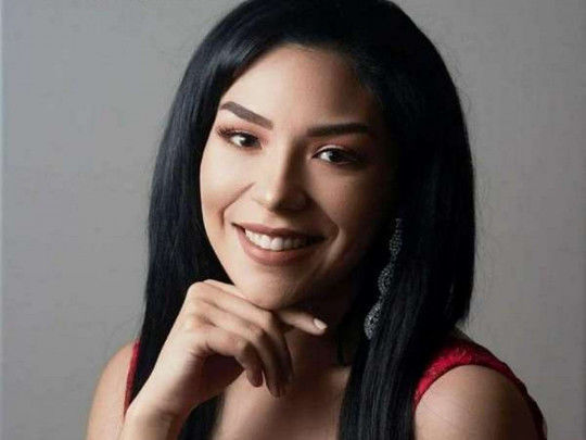 Koronavirusdan qorxan gözəllik yarışmasının qalibi saçlarını qırxdı – FOTO